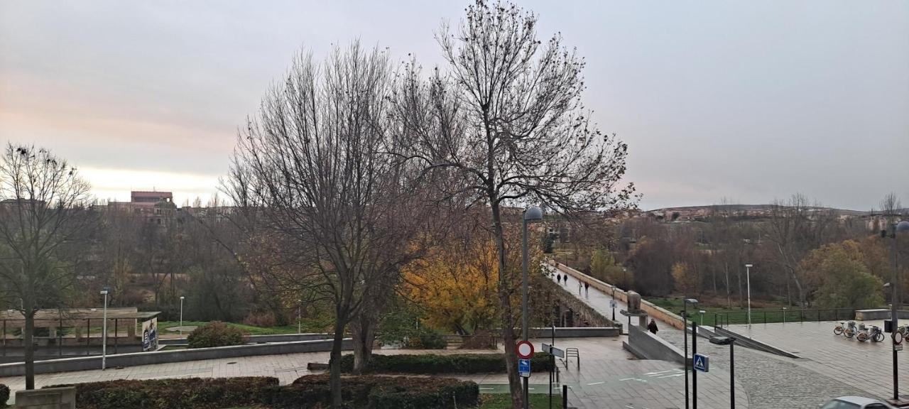 Domus Josefae Apartment Salamanca Bagian luar foto